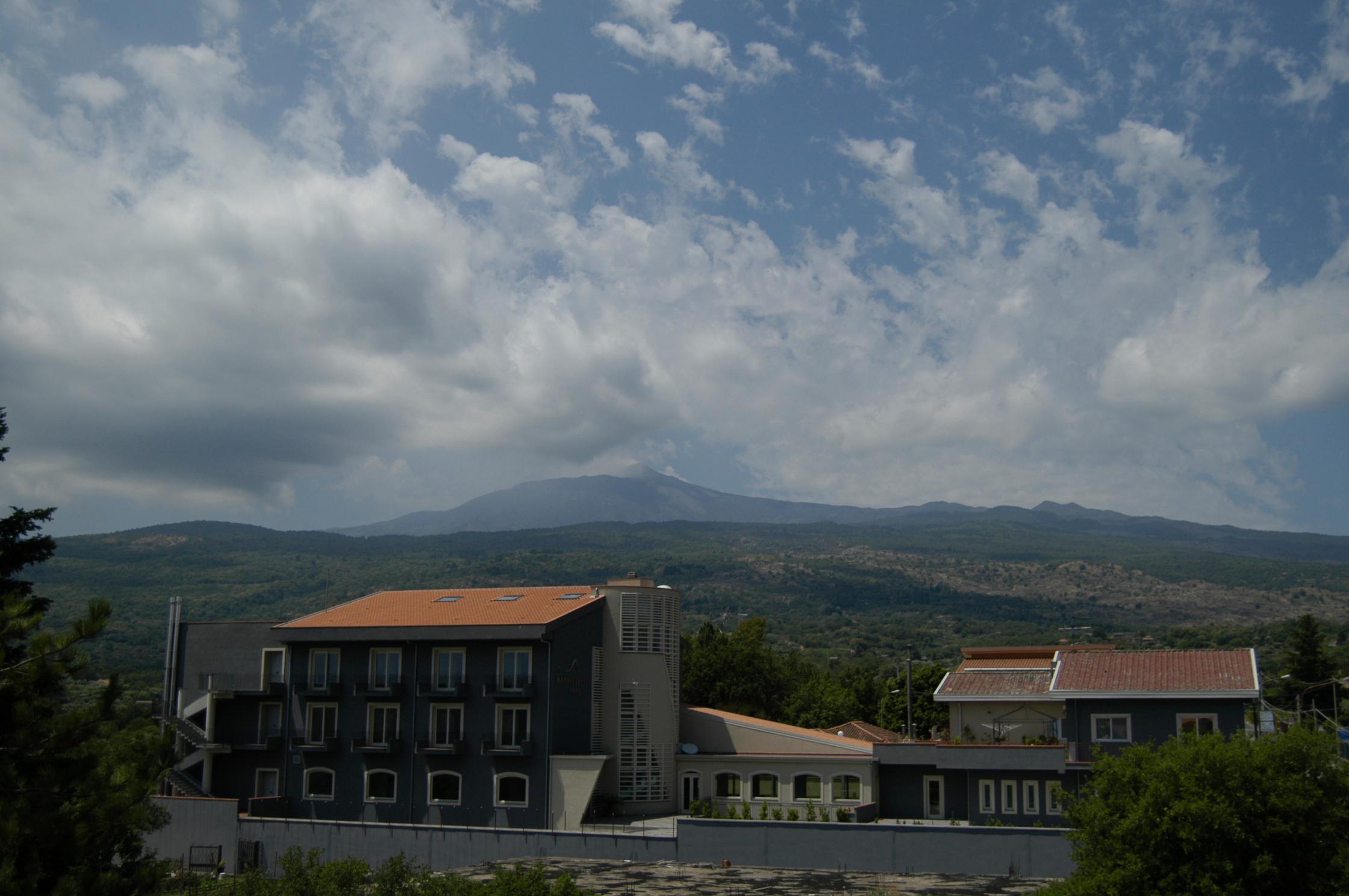 Mareneve Resort Linguaglossa Exterior foto